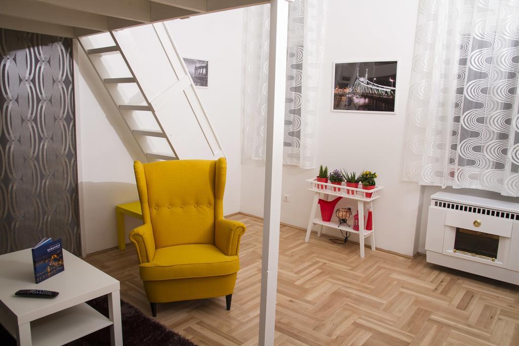 Apartament Lovag *